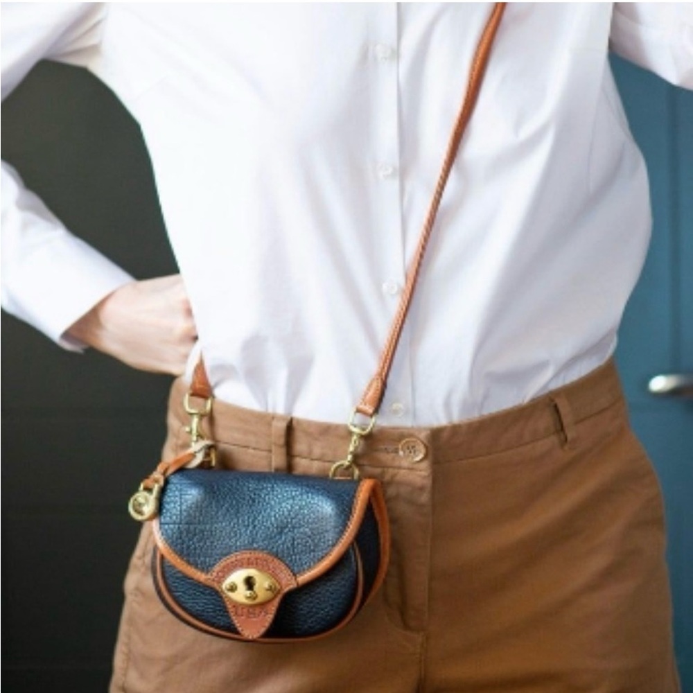 ♦️HOST PICK ♦️VINTAGE DOONEY & BOURKE RED BRITISH TAN CAVALRY SADDLEBAG … - Picture 11 of 16